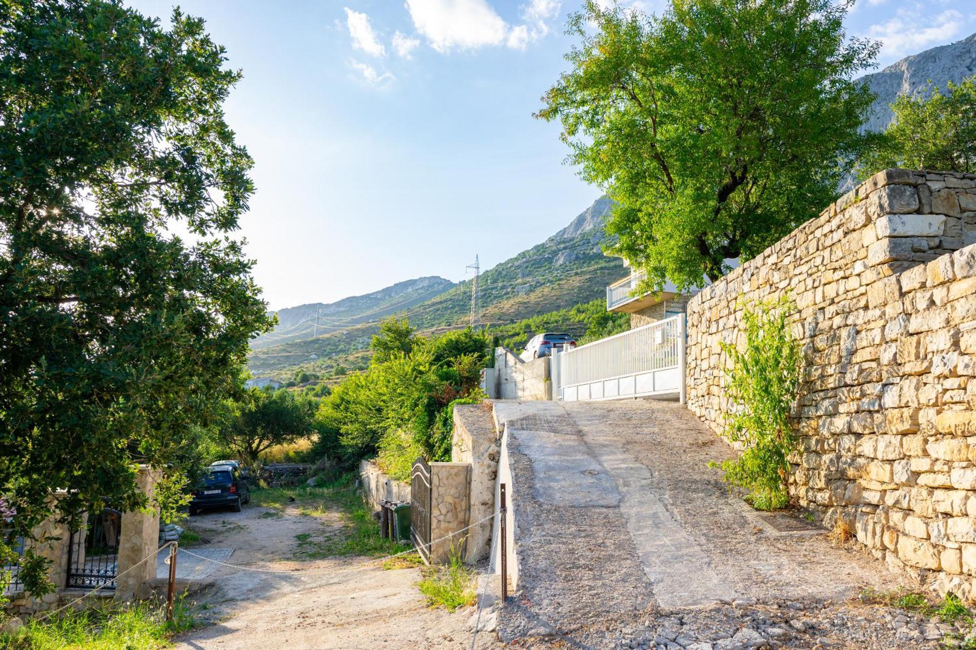 Olive Garden House In Zrnovnica With A View & Bbq Villa Exterior photo