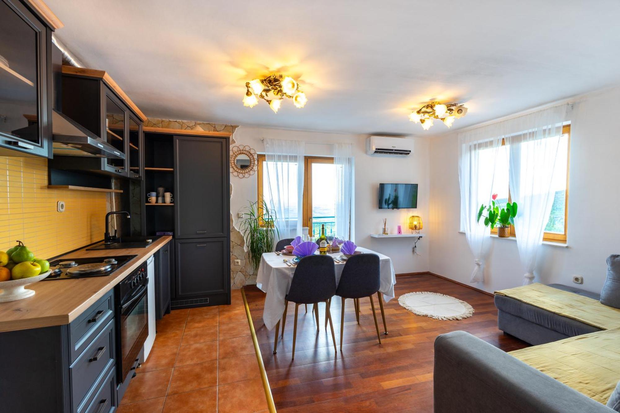 Olive Garden House In Zrnovnica With A View & Bbq Villa Exterior photo